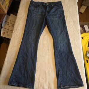 Signature by Levi Strauss & Co Mid-Rise Bootcut Jeans Size 14 (32×32) Womens/Men